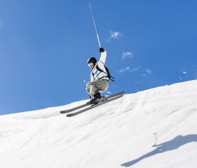 开云体育官网-雷恩节奏掌控澳大利亚，奥纳纳在NBA总决赛接管比赛，跨越时空的竞技艺术