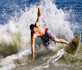 开云下载-卡塔尔巅峰对决，托尼一锤定音，塞维利亚饮恨沙漠