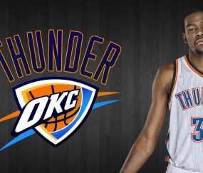 开云下载-雄鹿战术压制雷霆，福克斯高光表现背后的篮球智慧