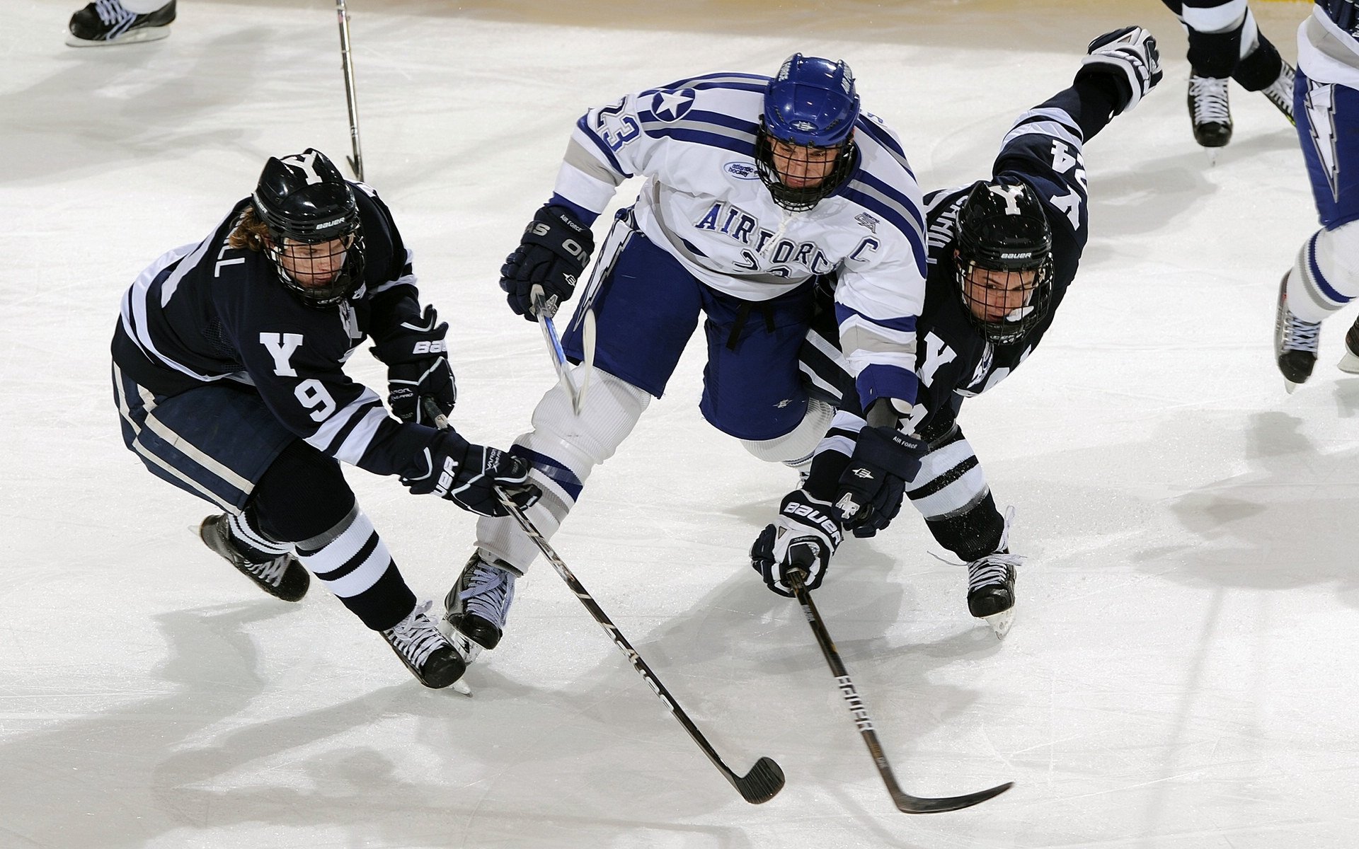 乔治稳定输出不掉线，马刺火箭鏖战中的定海神针