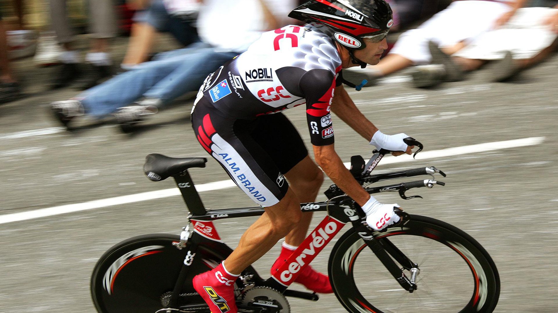 老鹰收割魔术，当武切维奇从魔术师帽中掏出致命匕首